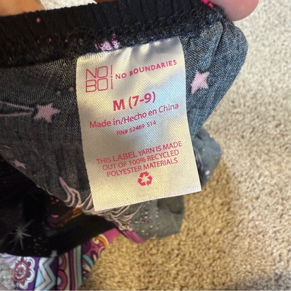 No Boundaries Space Galaxy Zodiac Star Top Gold Chain Strap Sleeveless Sz‎ M 7-9 - Picture 4 of 4